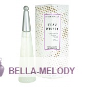 Issey Miyake L'Eau D'Issey Une Goutte Sur Un Petale